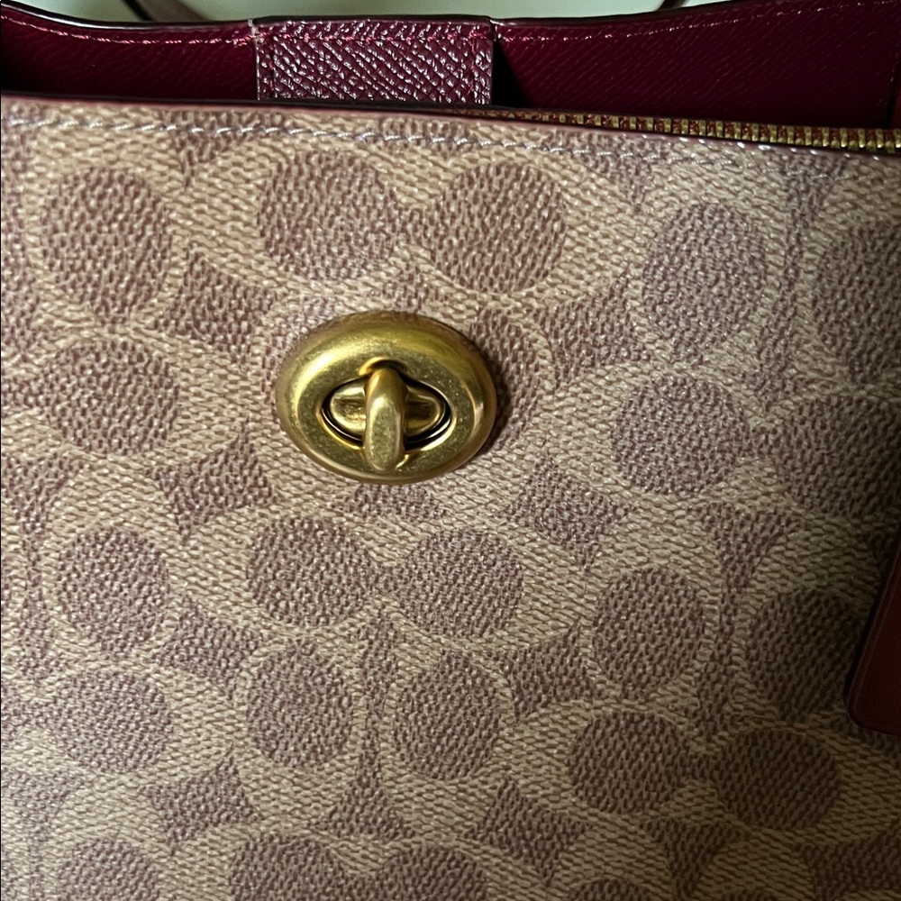 Coach Willow Signature Canvas Tote Bag and matching wallet - Picture 3 of 14